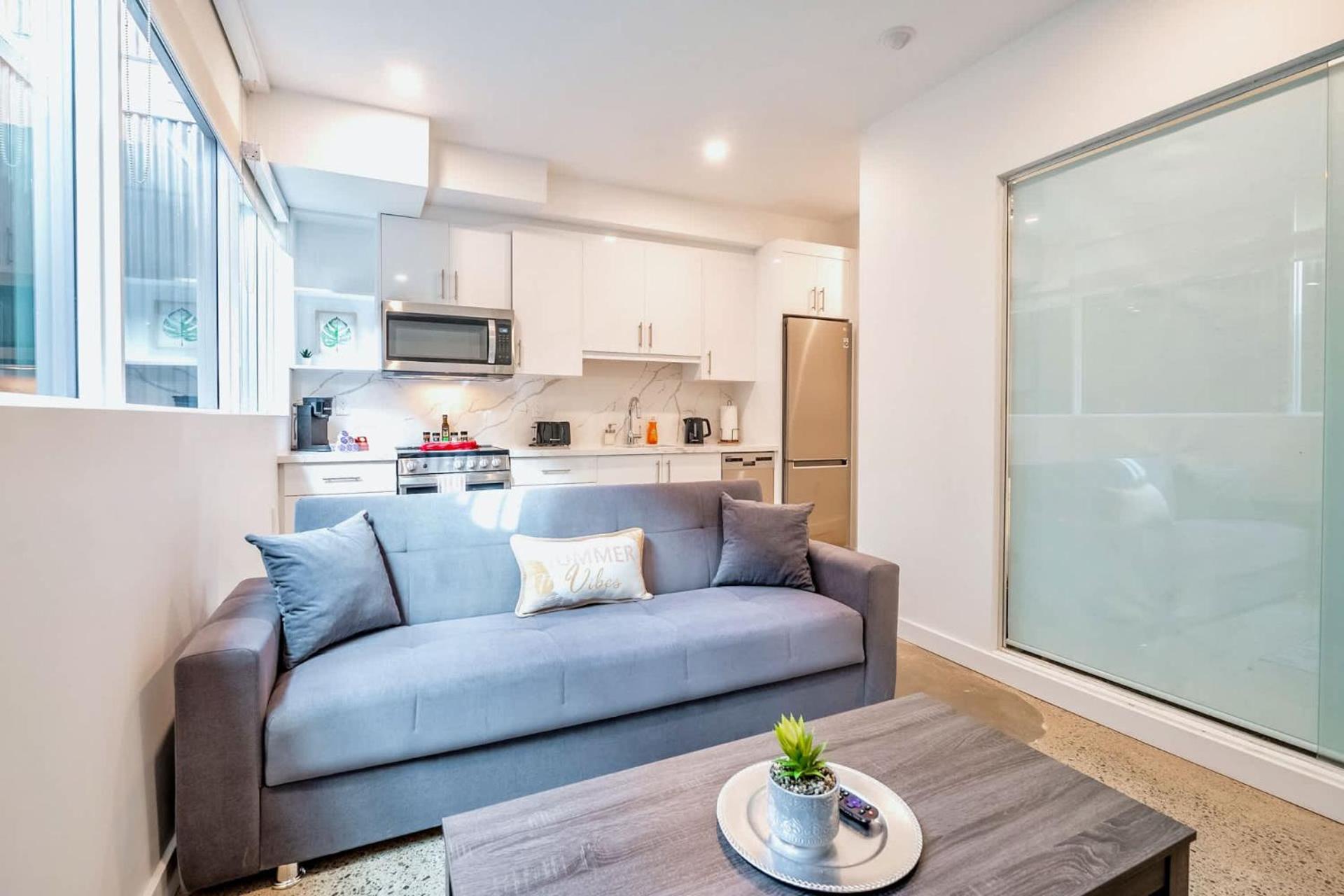 Spacious 2Br Apartment - Regent Park Near Downtown โตรอนโต ภายนอก รูปภาพ